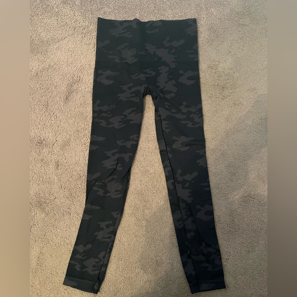 Spanx dark camo leggings